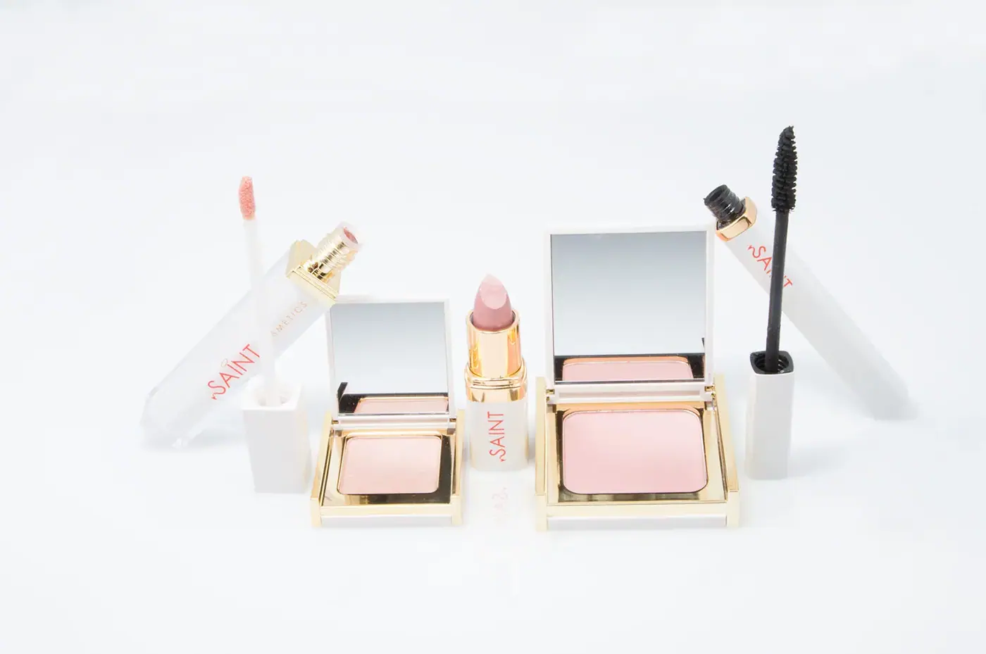 Makeup compact, Product